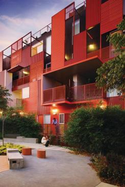 By moving the courtyard to the side of the property and designating it for both the residents and the larger public, O Herlihy tweaked standard distinctions between public and private land. 