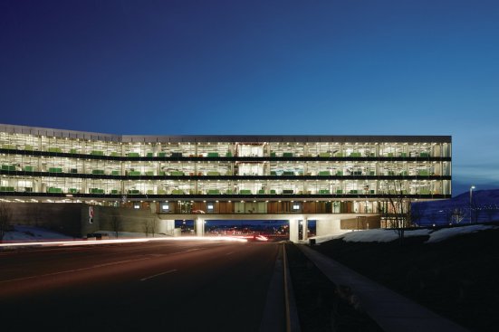 WRNS Studio designed the new Utah outpost of Adobe to bridge across a four-lane road.