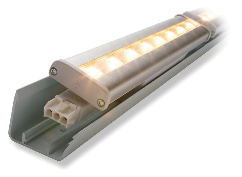 LED Cove Lighting System



GE

ge.com

Suitable for casino, hospitality, and retail applications - Contains no lead, mercury, or glass - Delivers more than 290 lumens per foot - 2-1/2 times the performance life of fluorescent systems - Compared with halogen systems, reduces energy costs by more than $117,000 per 1,000' over lifetime - Measures 12.8" long