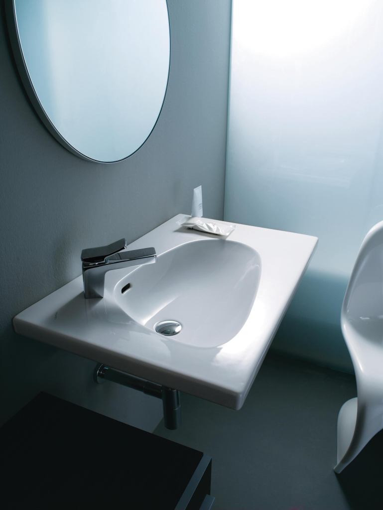 The latest additions to the Palomba Collection from Laufen include ceramic washbasins in four sizes. Created by Italian designers Ludovica and Roberto Palomba, the smallest model, at 17.7" by 14.4", can come with or without a polished underside. The 25.6" by 19.7" and 23.6" by 19.7" basins offer the same option but with a ceramic pedestal or siphon cover. The fourth and largest basin, at 47.2" by 19.7", is designed for countertop installations. laufen.com