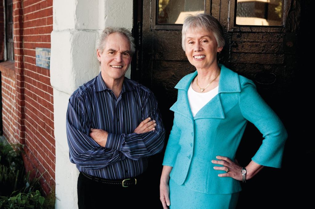 As with many things in life, one key to dispute resolution is constant communication, advise lawyers Bill Mandel and Laura Howard. "If you know each other and deal with minor issues, when a major one comes up, youre not going back to step one," Mandel says. "You have continuity and an understanding of each partners viewpoint that helps resolve issues."