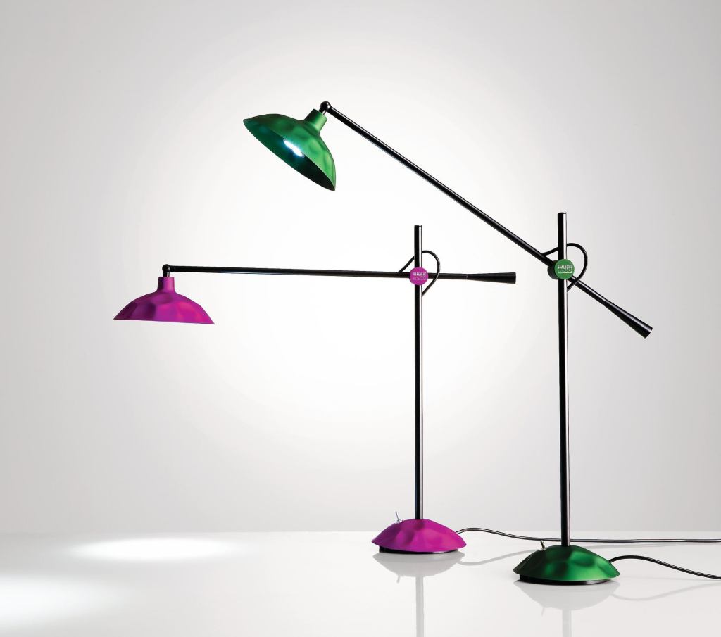 Designed by Jahara Studio, the new Batucada Light is manufactured by Via Light. This LED task lamp is constructed from hammered anodized aluminum. The metal shade reflects light, increasing illumination on the desk surface. Colors options include green, yellow, purple, and black. More colors will be released annually. ¢ jaharastudio.com