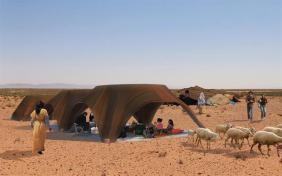 Proposed shifting dwelling for use by tourists to the area