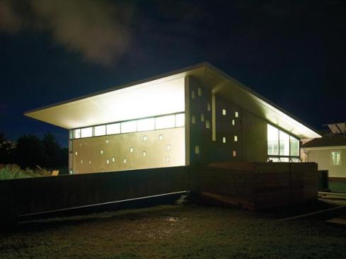 The home also features a large 40-panel, 8.8-kilowatt PV array, with one microinverter per panel.