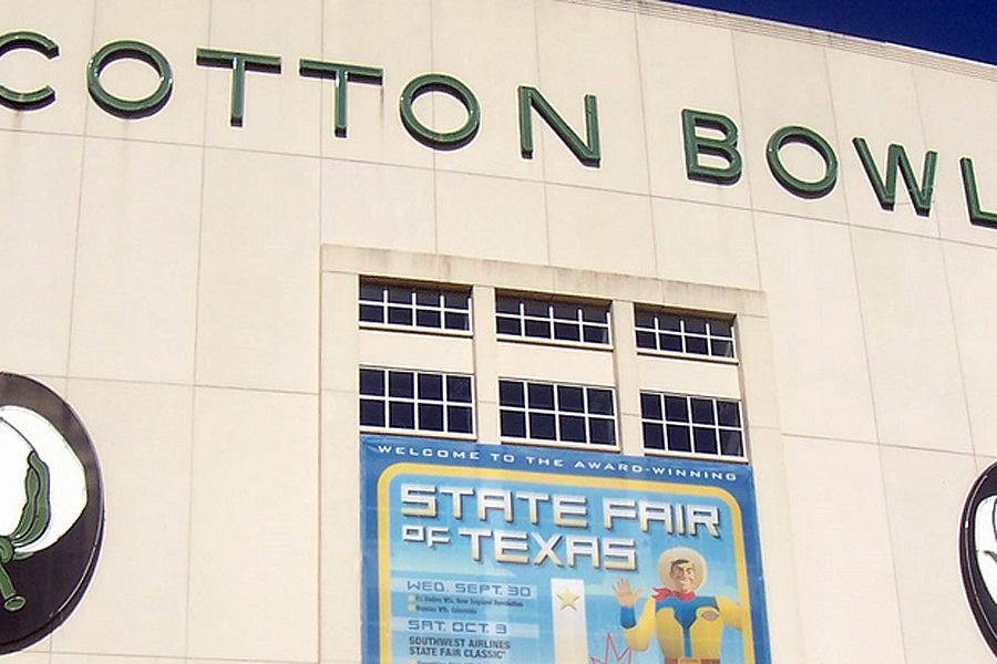 Image used with permission through a Creative Commons license with Flickr user lilywarrior