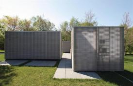 Closed Lanterns during the day