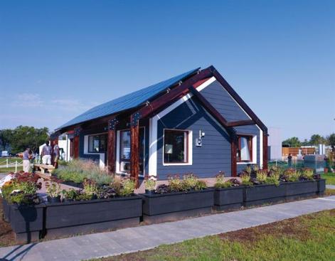 The team attached a 6.5-kilowatt PV array to an offset trellis.