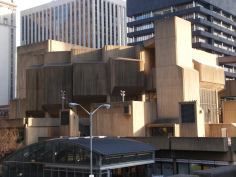 The Morris A. Mechanic Theatre, designed by John Johansen. Image courtesy Flickr user spike55151.