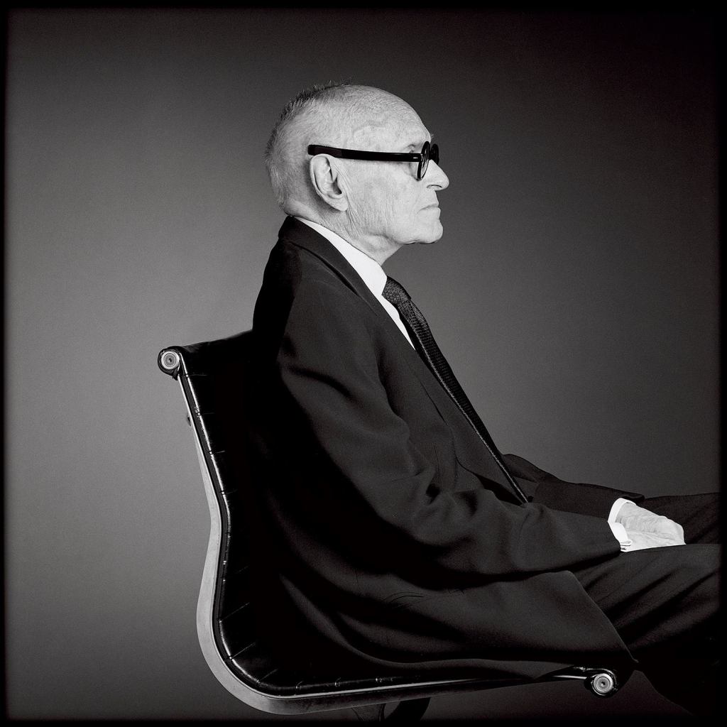 'Philip Johnson, 2000'