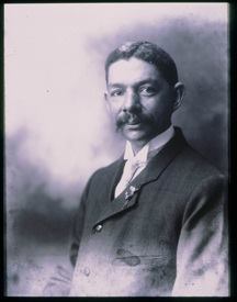 A 1906 photograph of Robert R. Taylor by Frances Benjamin Johnston. Courtesy the Library of Congress.