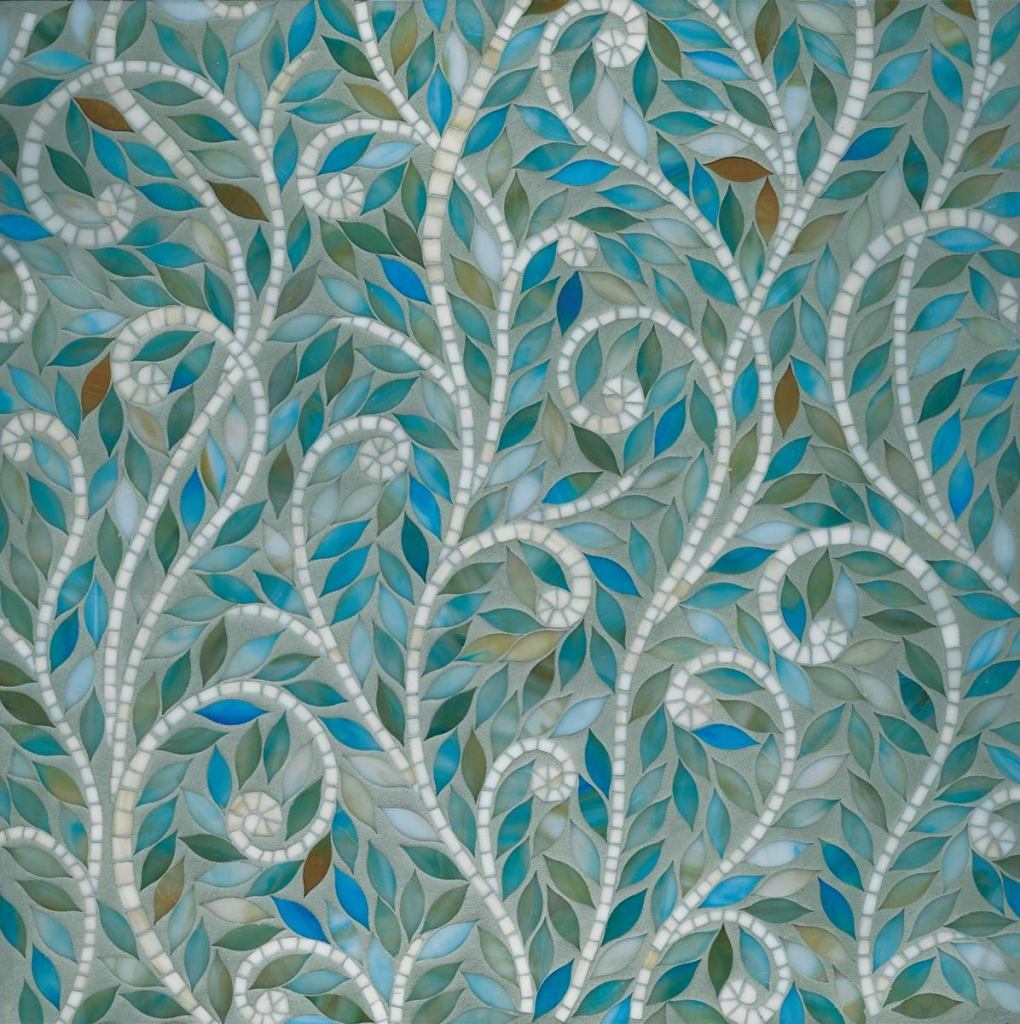 Name: Climbing Vine

Style: Classic

Product Number: NRJFGClIMBVINE

Description: Climbing Vine in glass Aquamarine and Quartz.