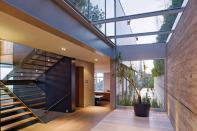Nightingale 1 Residence

Architect: Studio Pali Fekete Architects (SPF:a)

Location: Beverly Hills, California