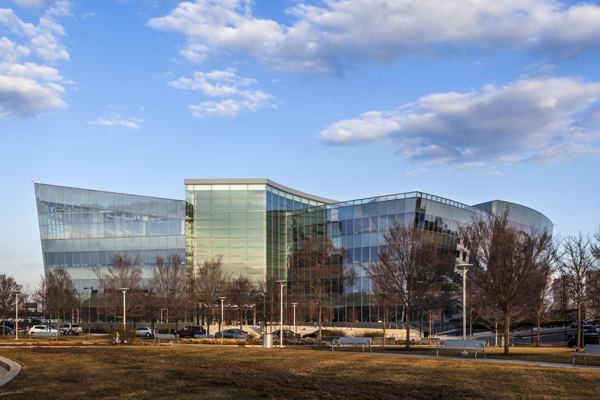 GlaxoSmithKline Offices at Five Crescent Drive, Navy Yard Corporate Center, Philadelphia, by Robert A. M. Stern Architects.