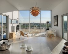 nIce+House