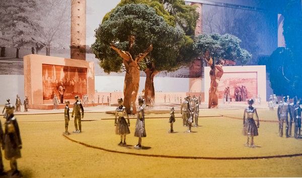 A photograph of a design graphic, courtesy Gehry Partners 2013, of the Dwight D. Eisenhower Memorial.