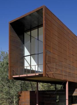 During the improvisational design and construction process, the lofty entertaining pod became known as the Big Tube.