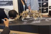 A walking 3D printer hexapod