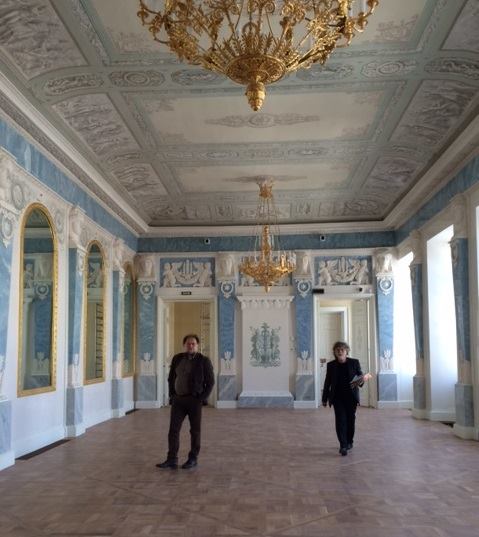 The state room with the Yaveyns