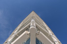 Entrance-+Nave+de+Vero