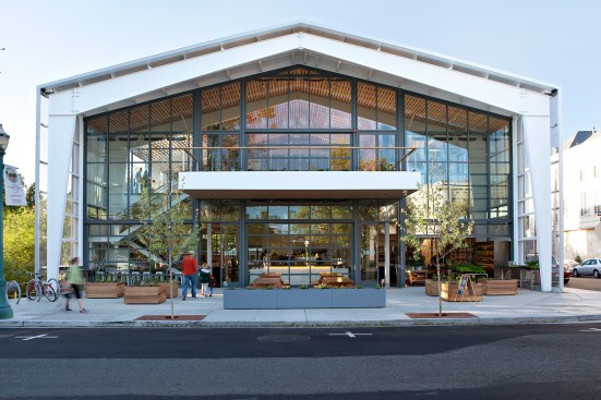 Shed%2c+in+Healdsburg%2c+Calif.%2c+features+a+glass+front+facade+that+allows+light+and+air%2c+via+operable+garage+doors%2c+into+the+10%2c600-square-foot+space.