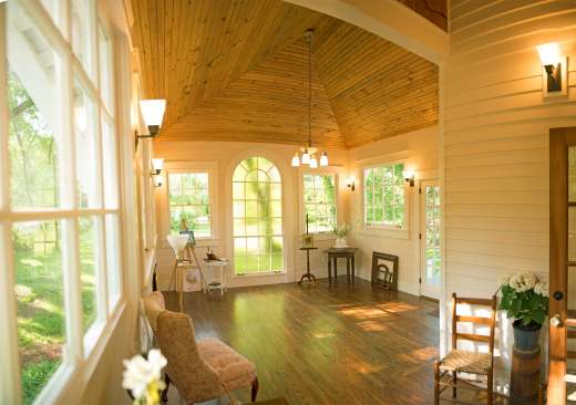 The owner wanted a studio space that invokes aspects of both old and new.