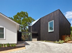 1303 1/2 Hillside Avenue designed by Alter Studio
Featured on the 2013 AIA Austin Homes Tour
Interior Styling by Helen Thompson