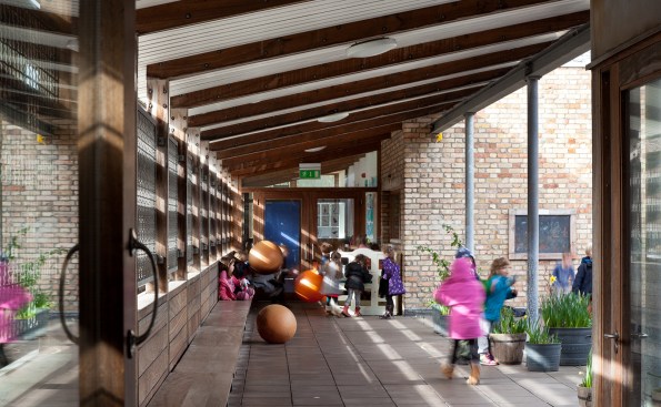 Ranelagh+Multi-Denominational+School%2c+Dublin%2c+shortlisted+for+the+RIBA+Stirling+Prize+in+1999.