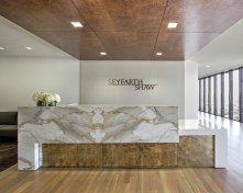 Rottet+Studio+renovated+a+new+office+space+for+Seyfarth+Shaw%2c+a+global+law+firm%2c+to+promote+a+team-oriented+atmosphere+by+integrating+more+circulation+and+natural+light.+