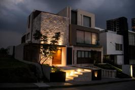 Main+elevation+night+view