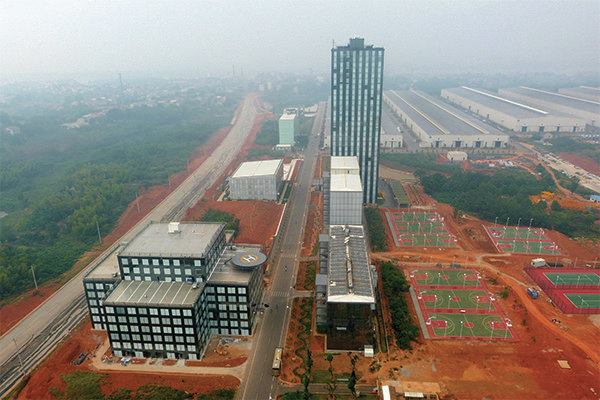 Zhang Yue, a developer who is using a prefab system to build the world’s tallest tower, Sky City, in Changsha, China, has constructed a test slice (lower left) of stories 165 to 173.