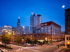 Soho+House+Chicago+achieves+historic+aesthetic+with+modern%2c+high-performance+window+renovation