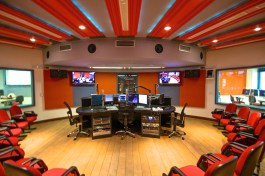 Front view ESPM Broadcast Teaching Center, São Paulo