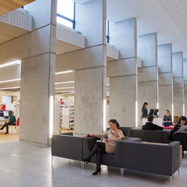 .+The+new+Library+provides+a+rich+spiritual+experience+to+users+from+all+parts+of+the+local+community%2c+broadening+the+scope+of+the+library+beyond+the+provision+of+book+lending+to+that+of+a+community+learning+and+information+resource+suitable+for+the+21st+century+citizen.