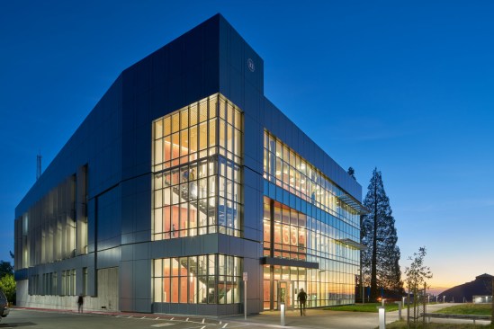 LBNL Building 33 General Purpose Laboratory by RMW architecture & interiors