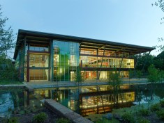 Hillary Rodham Clinton Children's Library and Learning Center