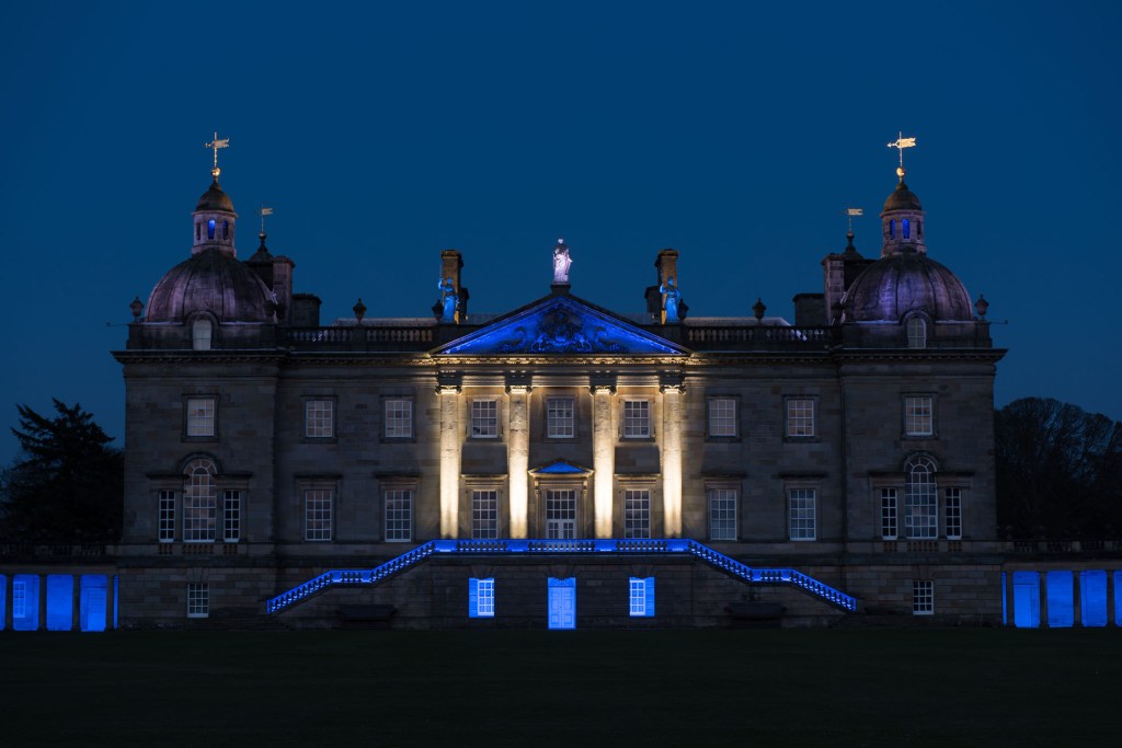 James Turrell
West Façade Illumination, 2015
Photo: Hugo Glendinning. Image courtesy of the artist and Houghton Hall