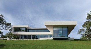 Retrospect Vineyards by Swatt | Miers Architects. Photo: Russell Abraham