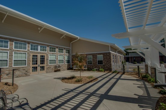 Memory wander court. 