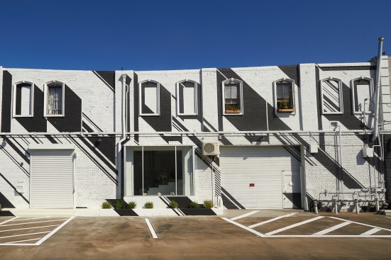 Frankie, Los Angeles