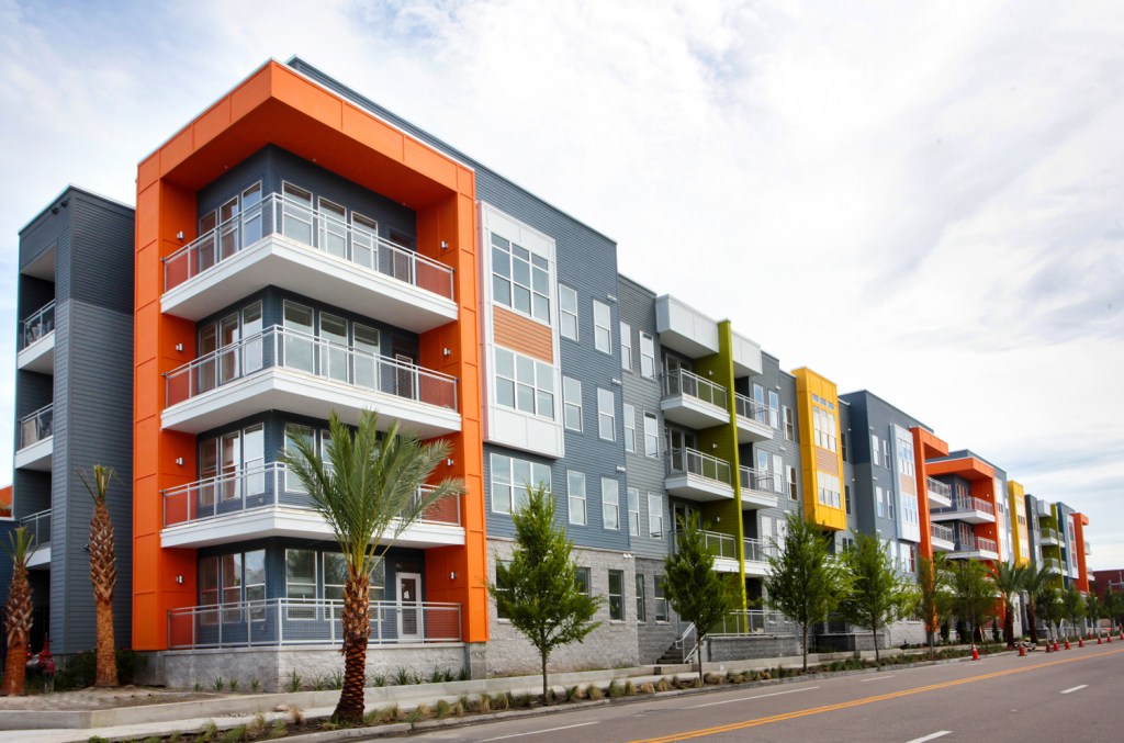 Wood plays a starring role in the success of the Brooklyn Riverside apartment community. Wood construction not only helped reduce project costs, but also met all of the required safety and code requirements.