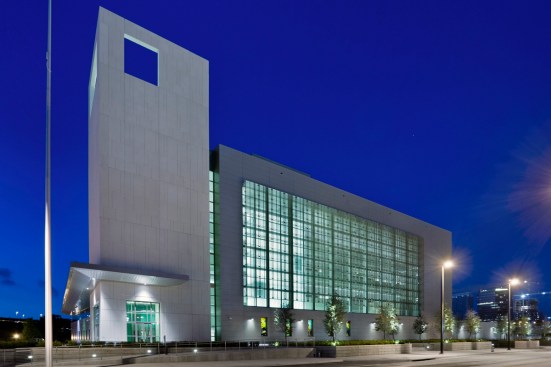 Orlando Federal Courthouse, Location: Orlando FL, Architect: Leers Weinzapfel Associates. Federal Courthouse in decimated section of downtown Orlando.