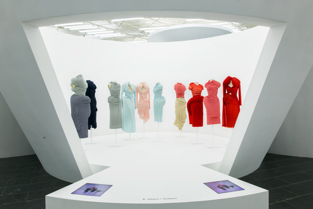 Gallery View, Object/Subject