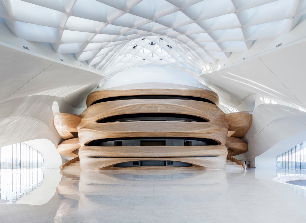 The lobby of the Harbin Opera House