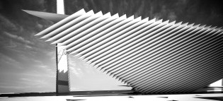 Iconic mosque at Dubai Creek Harbour.