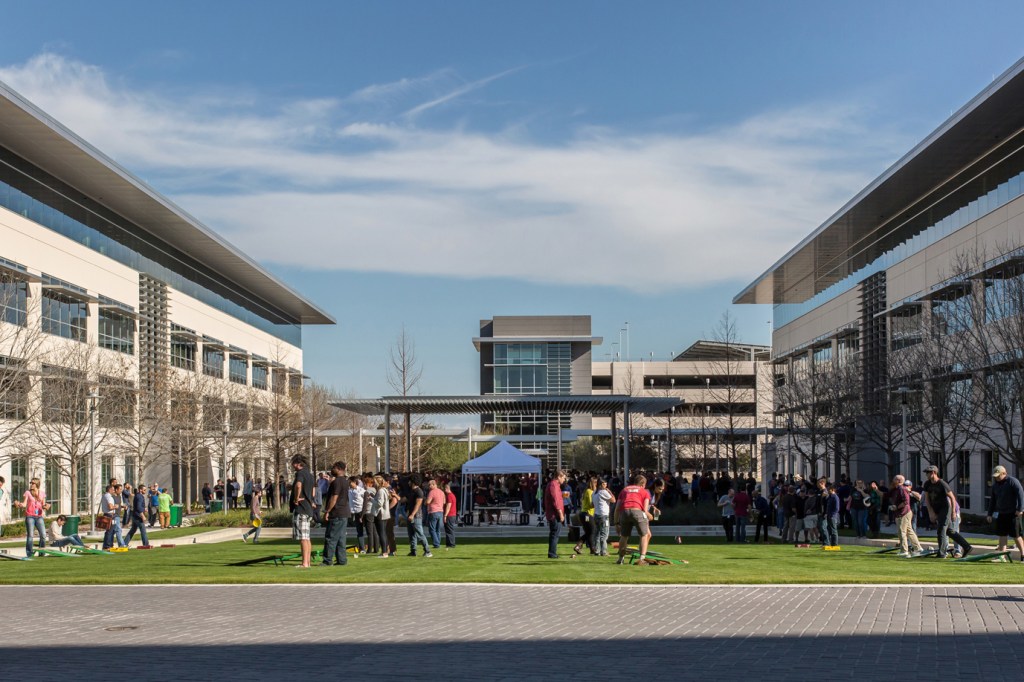 Apple's existing Austin facility can accommodate 6,200 people, and is its largest footprint outside Cupertino, Calif.