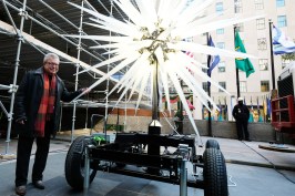 Daniel Libeskind with the 2018 Swarovski Star at the unveiling ceremony on Nov. 14 at Rockefeller Center in New York.
