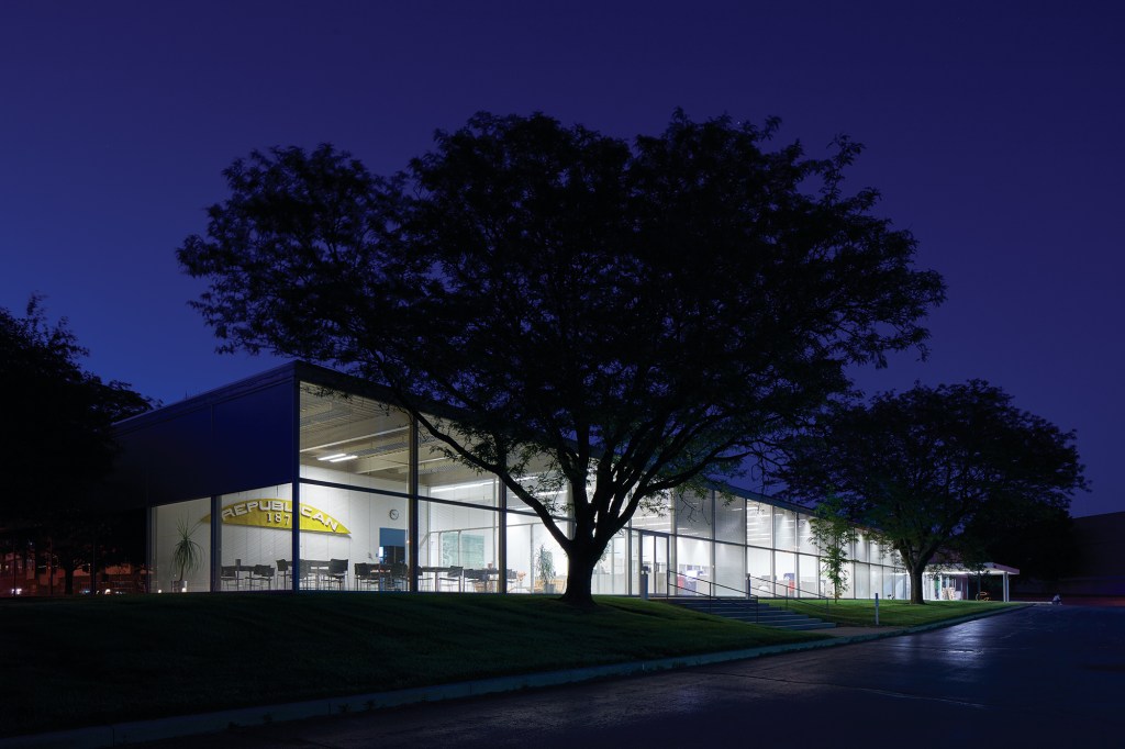 SOM's Republic Newspaper Building