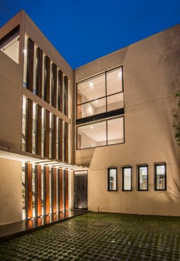 Satelite - Sobrado + Ugalde Arquitectos