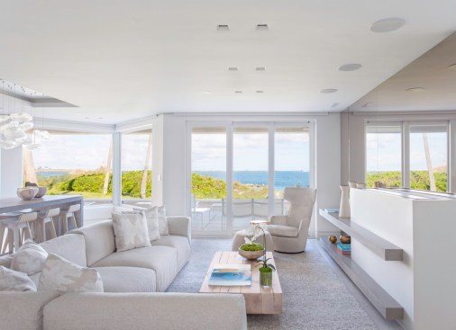 Sofa: Meridiani (Italy)
Sofa Textile: Perennials 
Cocktail Table: Van Rossum 