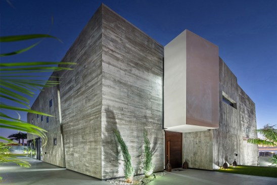 YS + 2 House, main access.